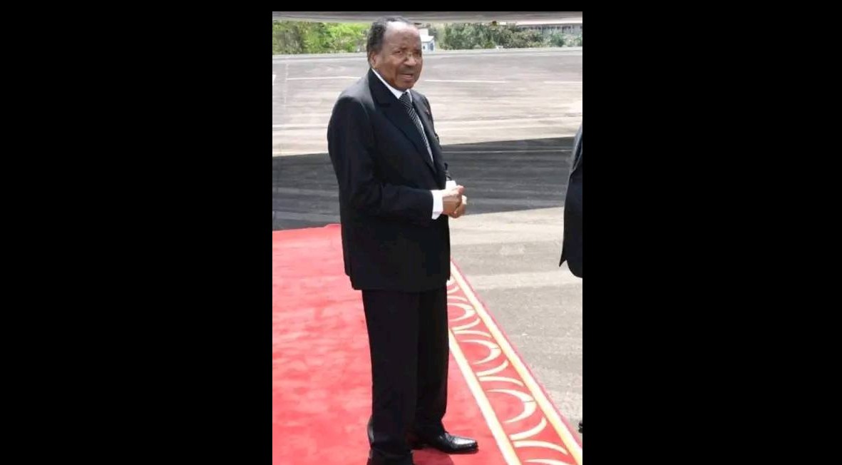 Supporters wait in vain after the sudden cancellation of Paul Biya’s Monatelé meeting, October 11 2025.